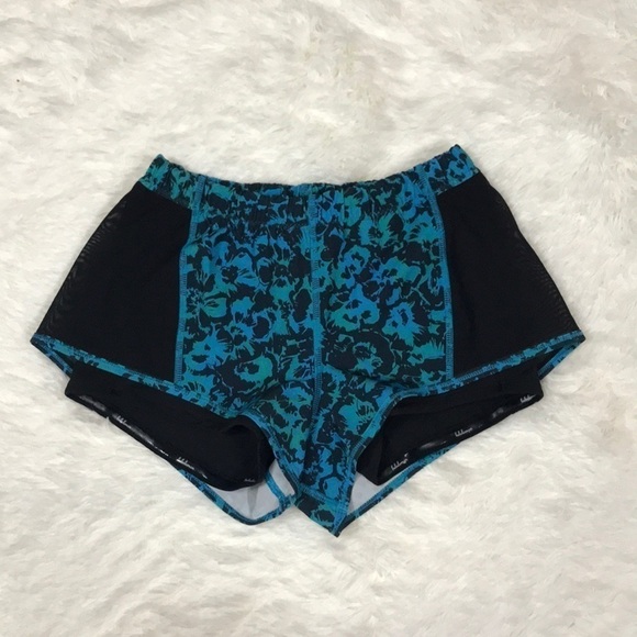 Lululemon Meshed Up Short - Picture 1 of 7